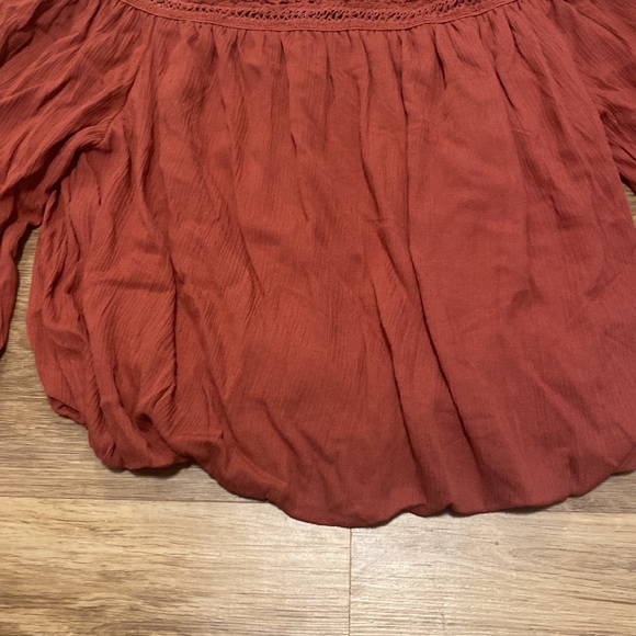 NWT Lulu’s Rust Off Shoulder Cropped Long Sleeve Blouse - Picture 5 of 8